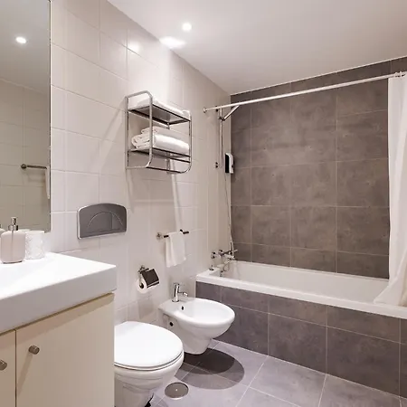 Penthouse For The Lovers - Castle View & Parking Apartment *