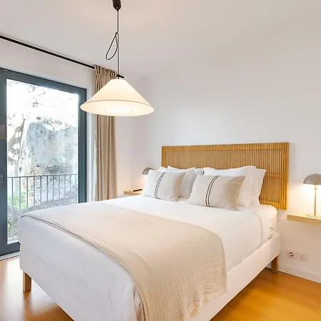 Penthouse For The Lovers - Castle View & Parking Apartment