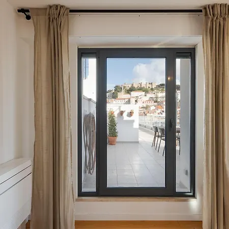 Penthouse For The Lovers - Castle View & Parking *