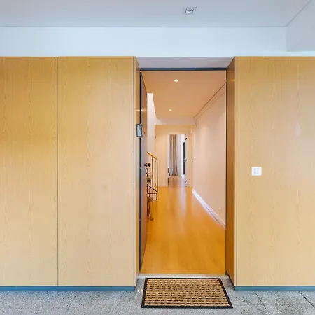 Penthouse For The Lovers - Parking & Views * Lisbon